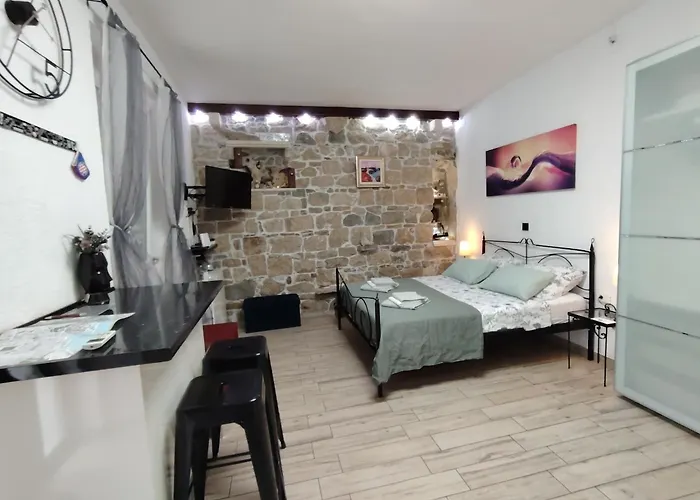 Apartment Central 1